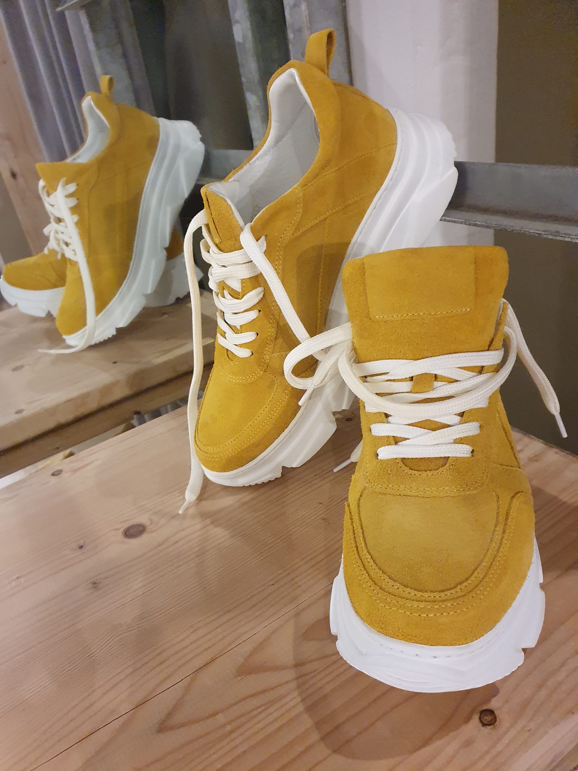Zuidelijk Voorwaarde Belachelijk gele sneakers – Gewoon Mooi Leeuwarden